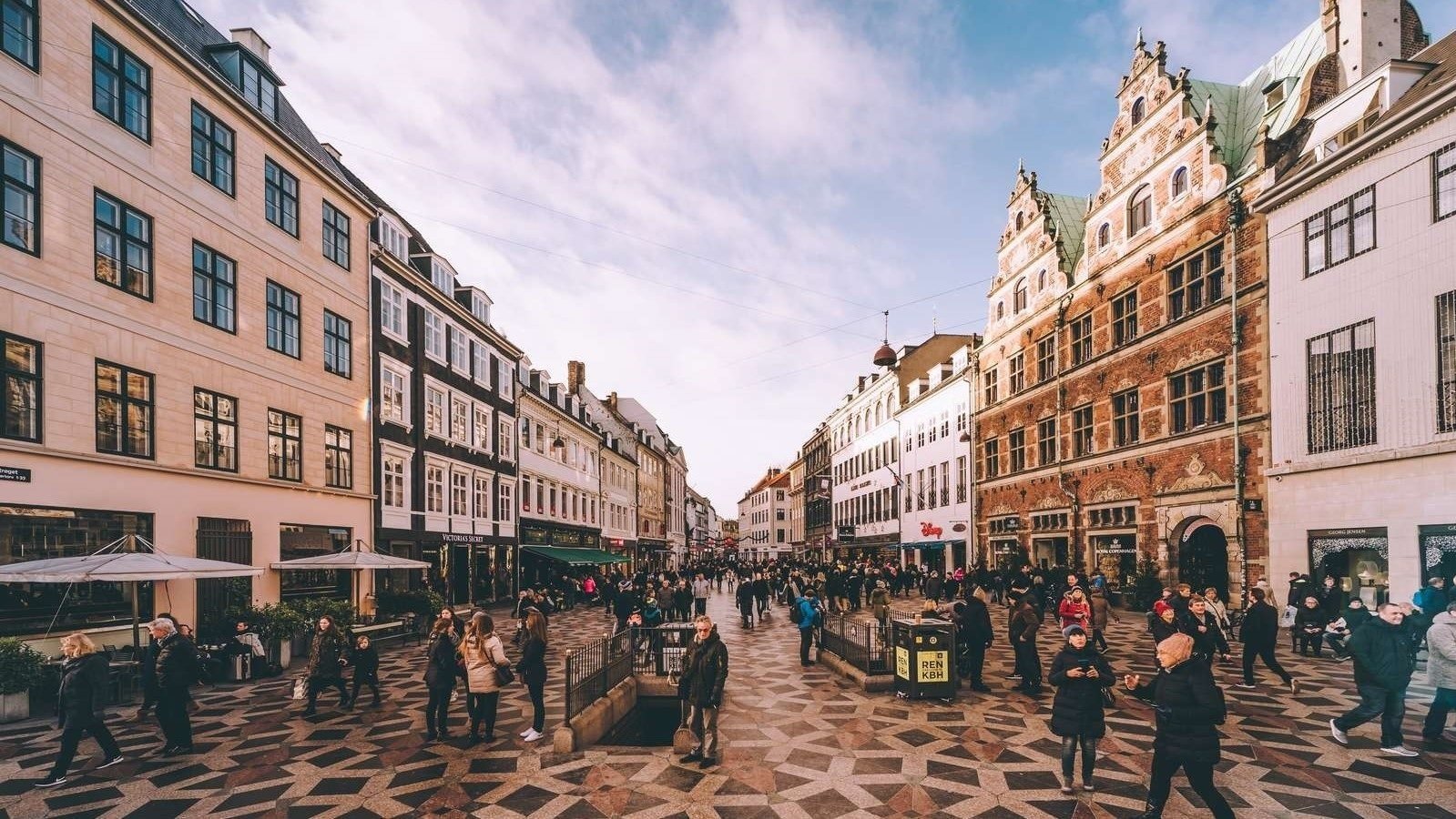 Strøget: Københavns shopping | VisitCopenhagen