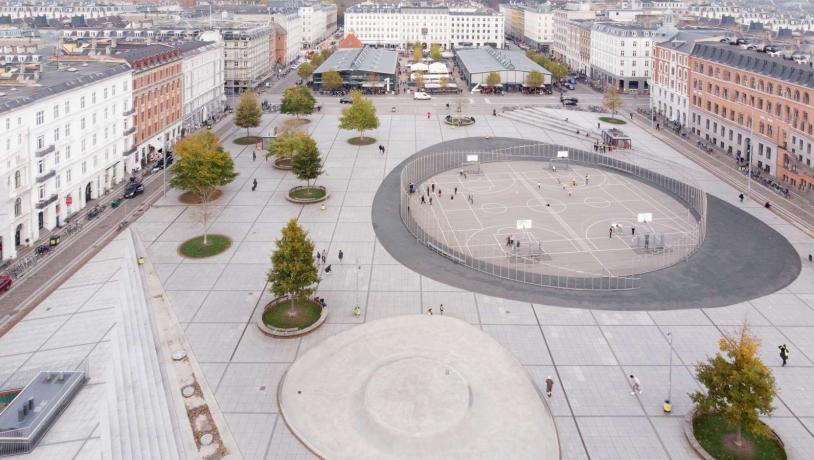 Israels Plads og Torvehallerne i København.