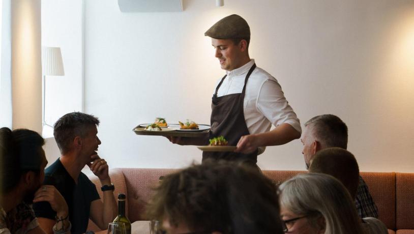 Smørrebrød og andre danske retter hos Madklubben København.