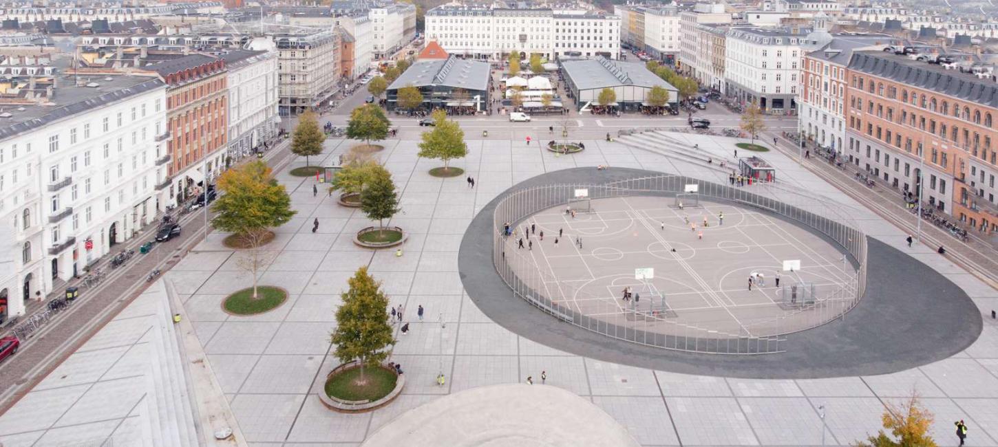 Israels Plads og Torvehallerne i København.