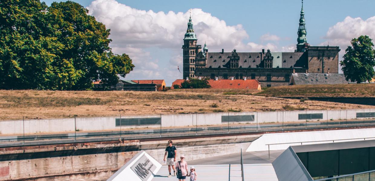 MS Museet for Søfart og Kronborg i Helsingør, en kort togtur nord for København.