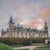 Kom indenfor på Kronborg Slot i Helsingør. Kendt fra Shakespeares klassiker Hamlet.