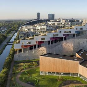 Streethall Ørestad is a public sports hall in Copenhagen's architectural Ørestad neighbourhood.